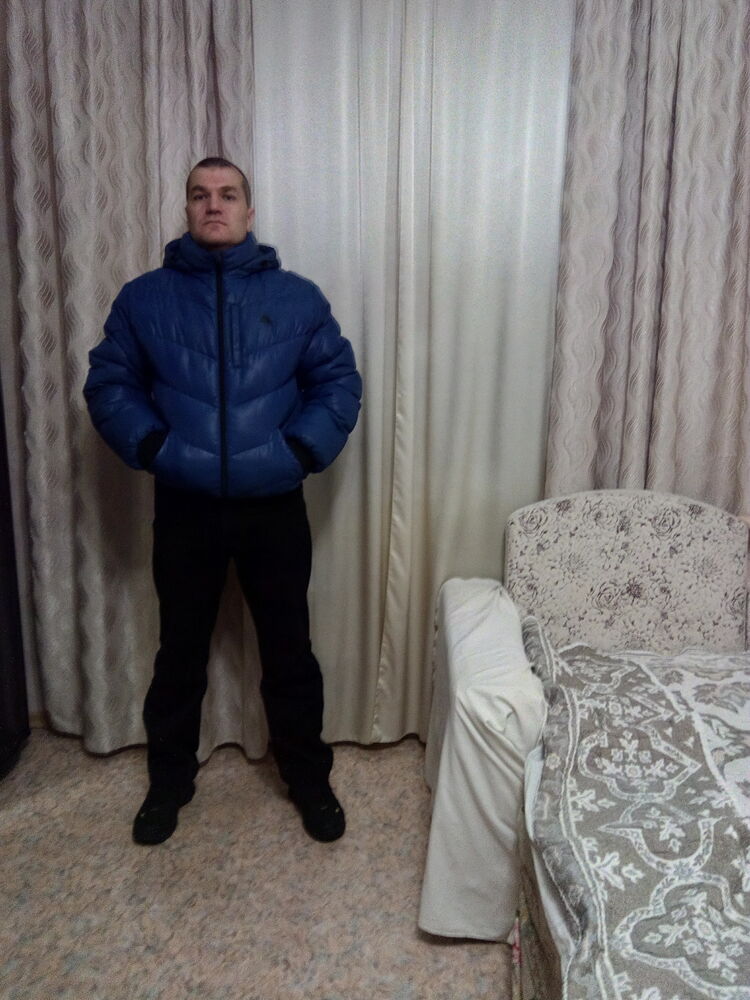  44313063  Jeka, 48 ,    