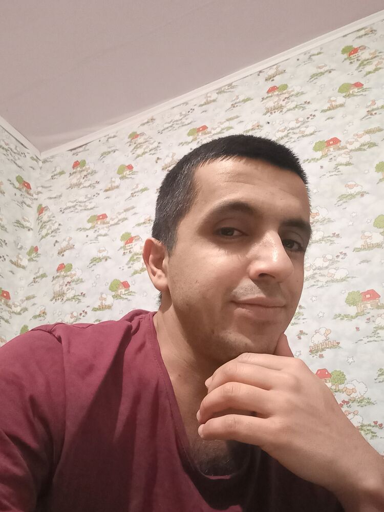  48719553  , 32 ,    