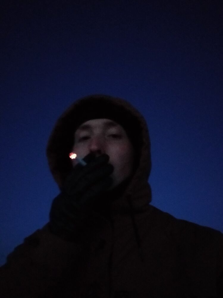  43938903  , 28 ,    -