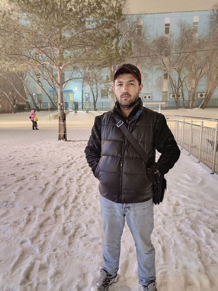  51170683  Suhrop, 40 ,    