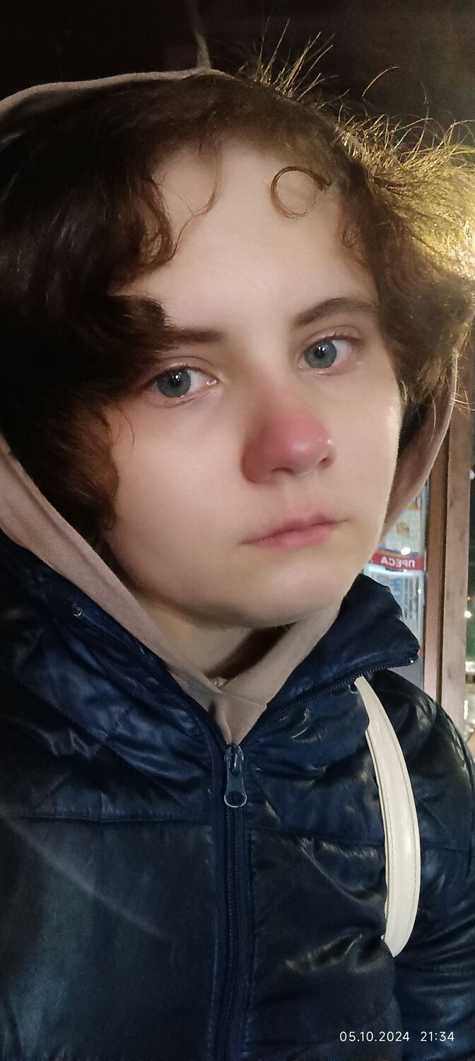  46693323  , 18 ,    
