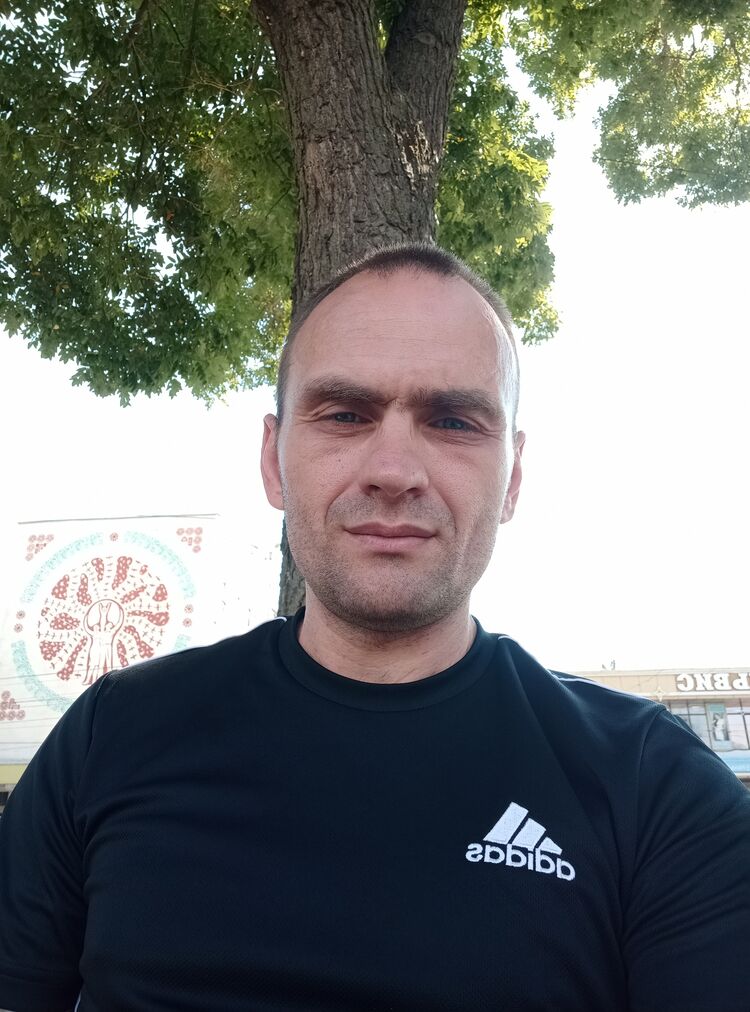  38498133  SeRgHeI, 37 ,    