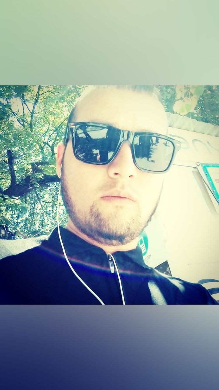  ,   BORZZY, 31 ,   ,   
