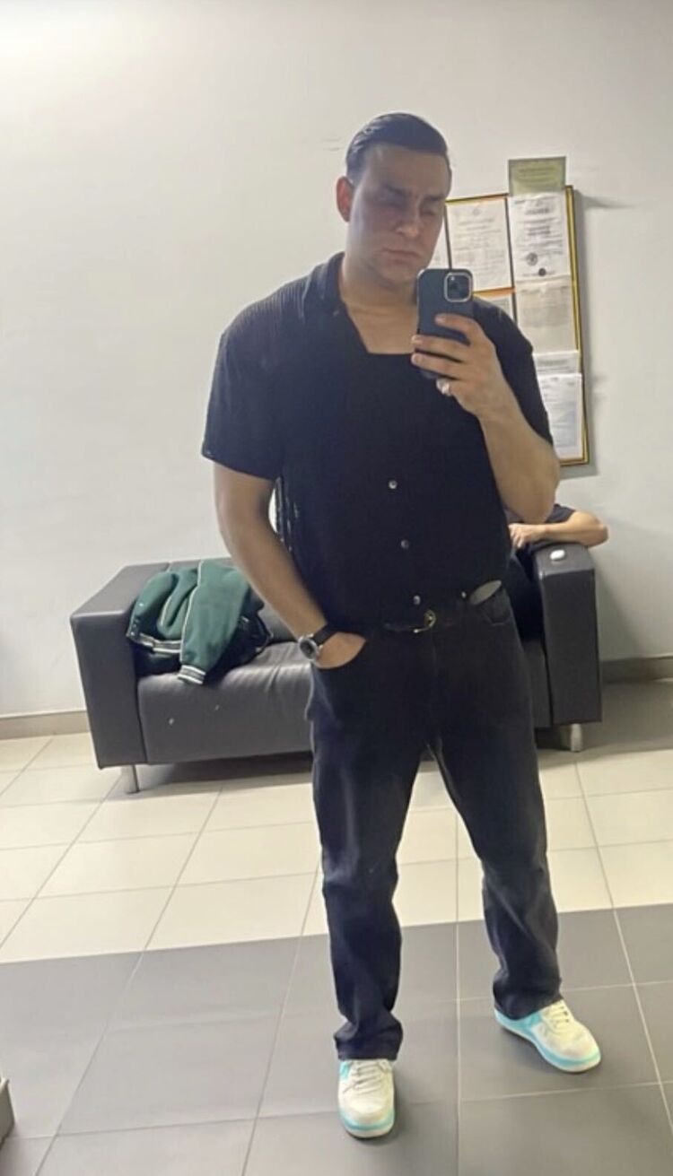  53818693  , 30 ,    