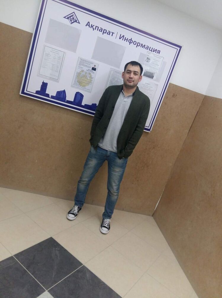  ,   Ilya, 32 ,   ,   , c 