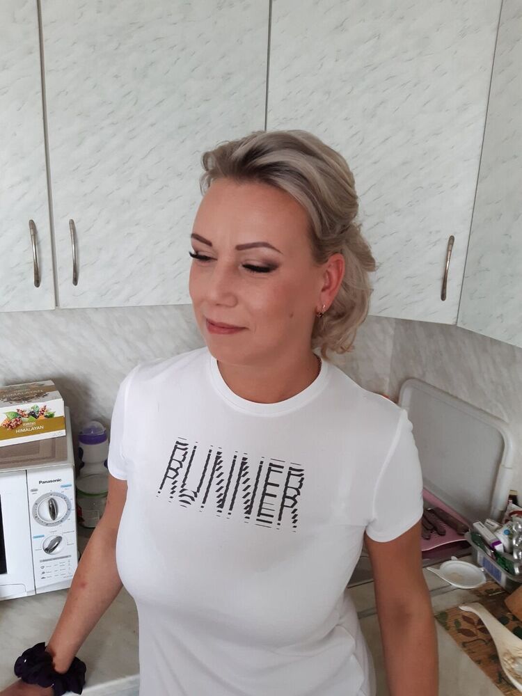  54306903  , 44 ,    -