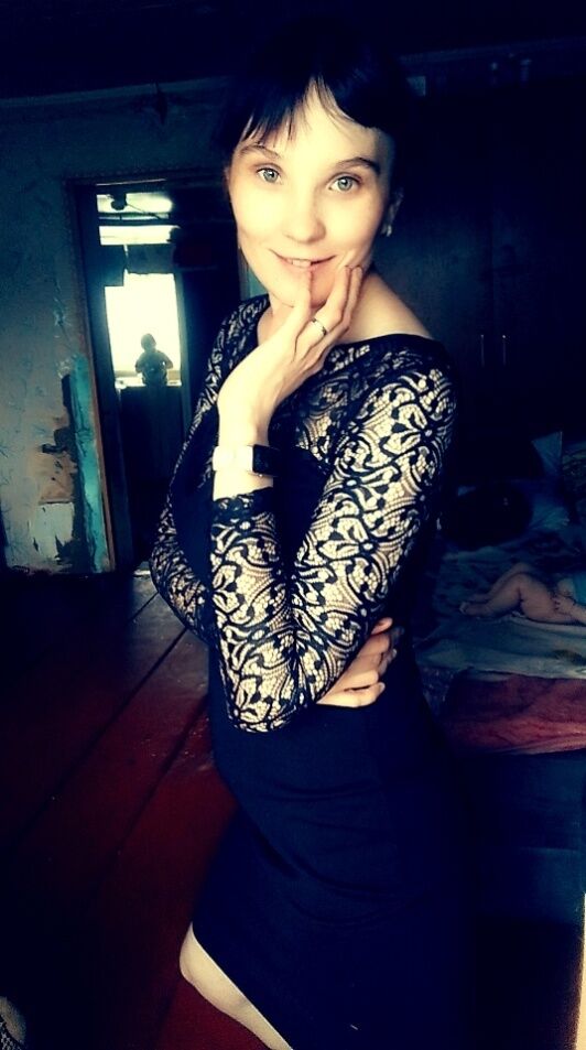  44197183  Alena, 29 ,    