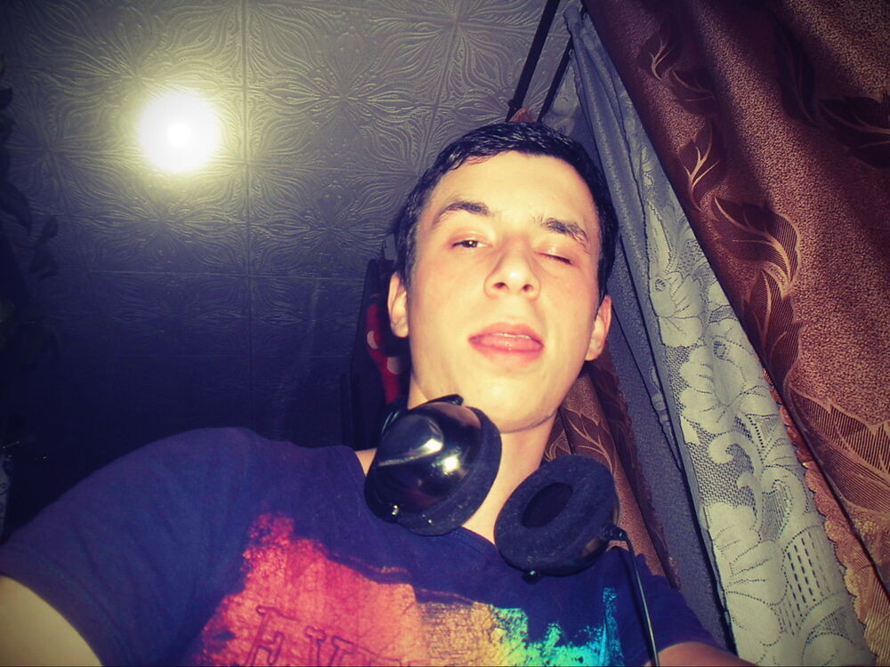  ,   Valeriy, 26 ,   