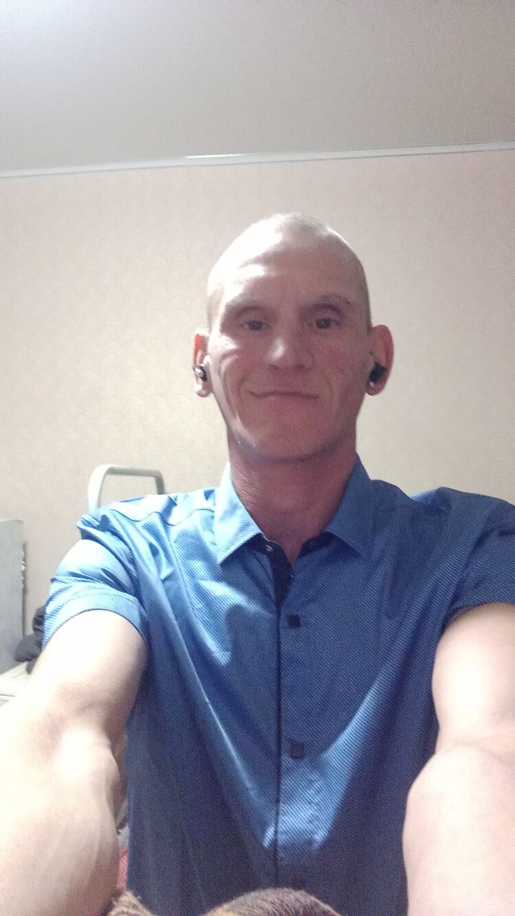  48608183  , 42 ,    