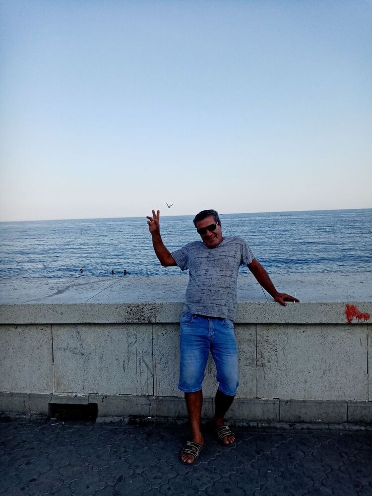  47026823  , 52 ,    