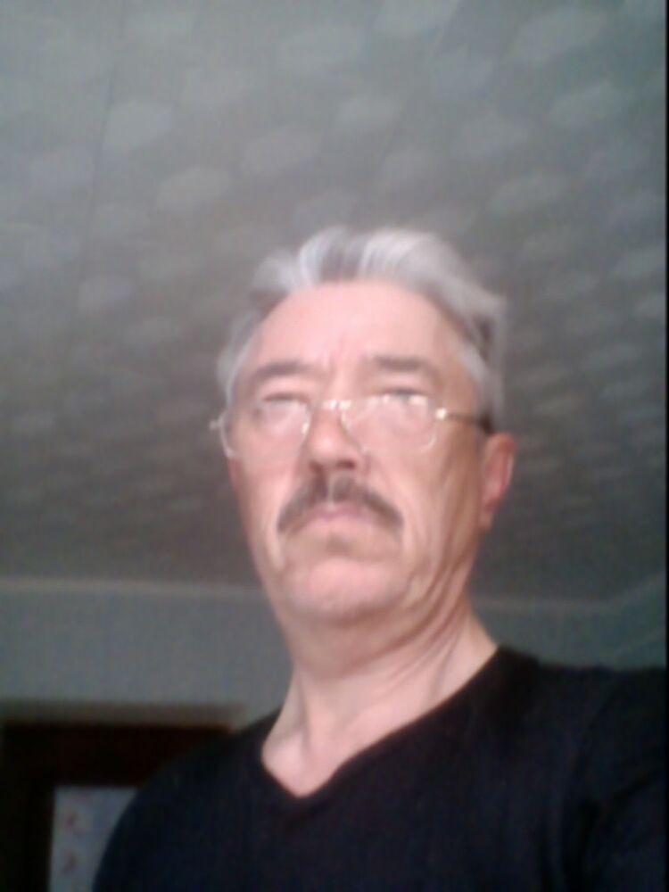  4255153  Gennadi, 64 ,    