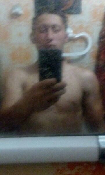  14190373  Slavik, 26 ,    
