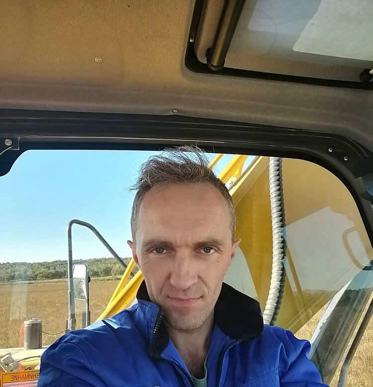  ,   , 44 ,   c 