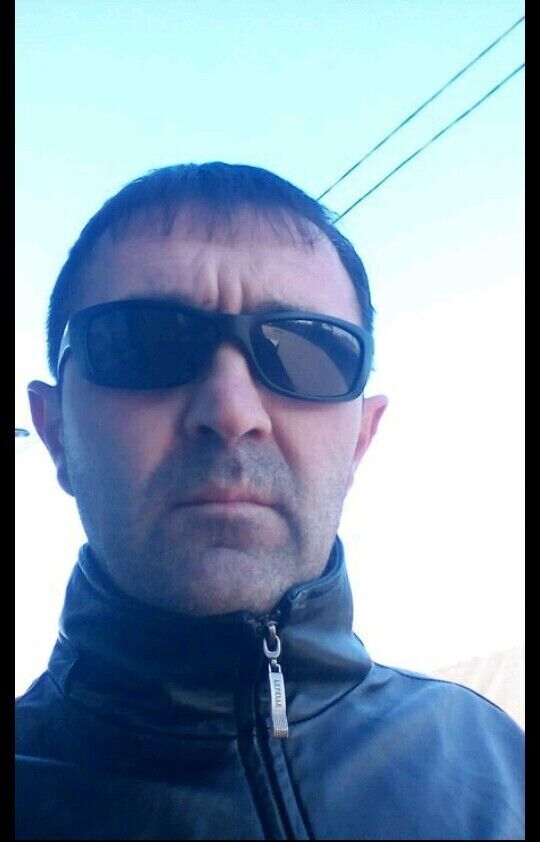  -,   Jon X, 47 ,   ,   , c 