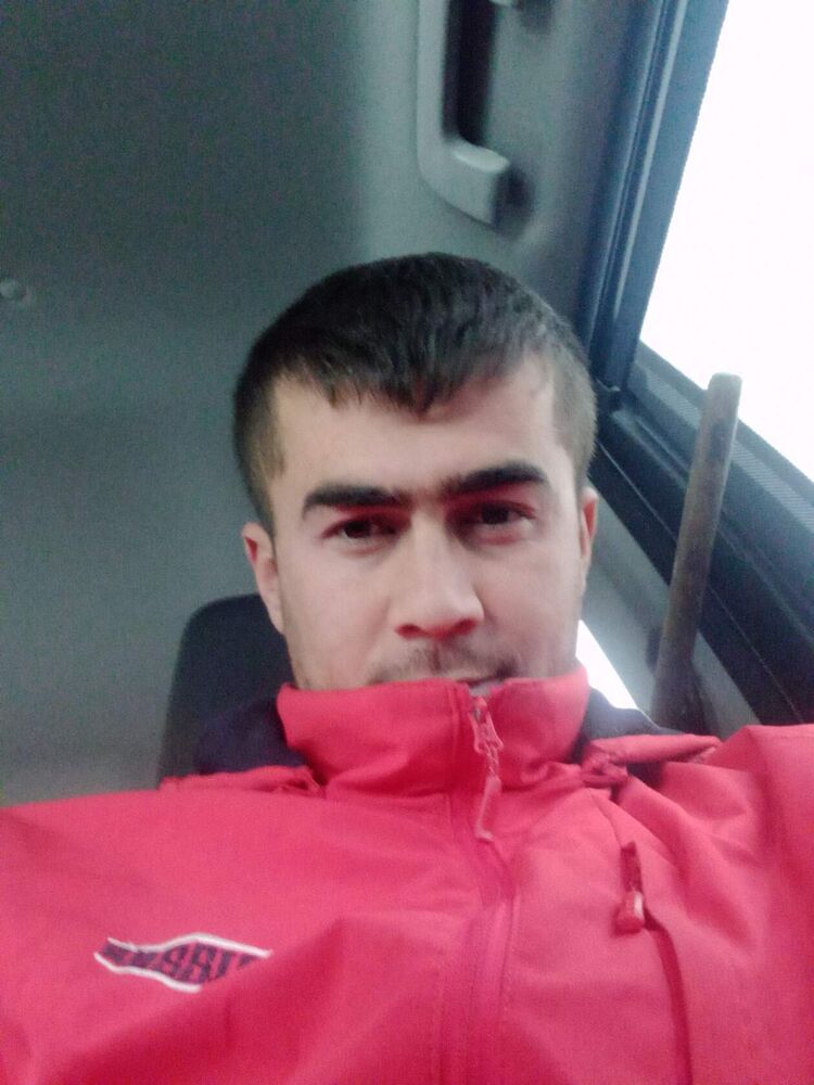  34234773  Nekruz, 30 ,    