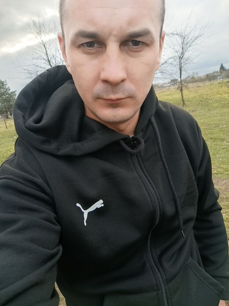  47789173  Ivan, 32 ,    
