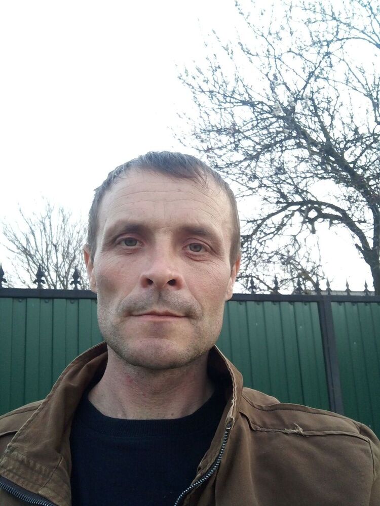  25882063  Alexander, 43 ,    