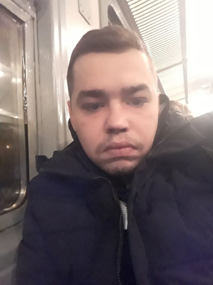  15006983  Anatoly, 33 ,    