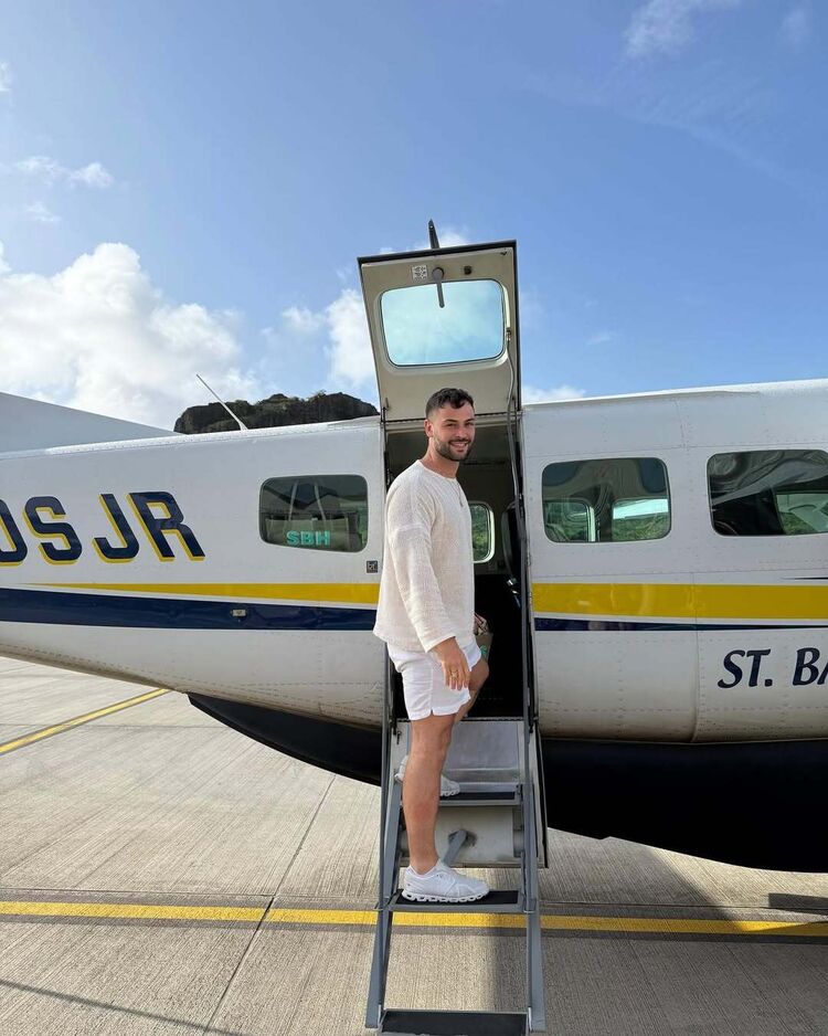 ���� 54789323 ������� ������, 33 ����, ���� ���������� � �����