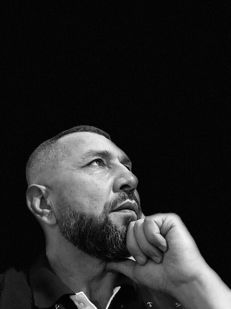  34381023  Samed, 46 ,     