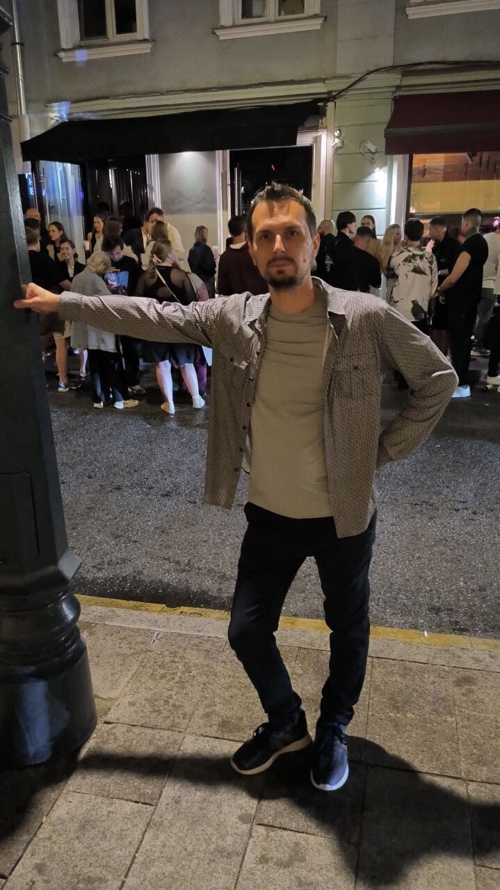 ���� 49886233 ������� ������, 37 ���, ���� ���������� � ������