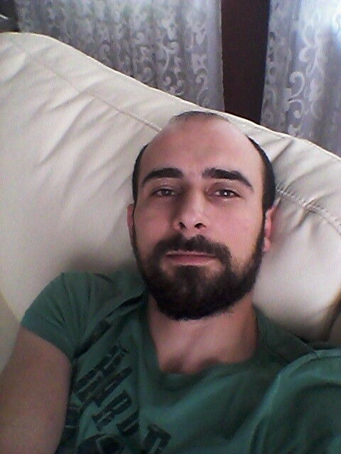  12337563  Samir, 38 ,    