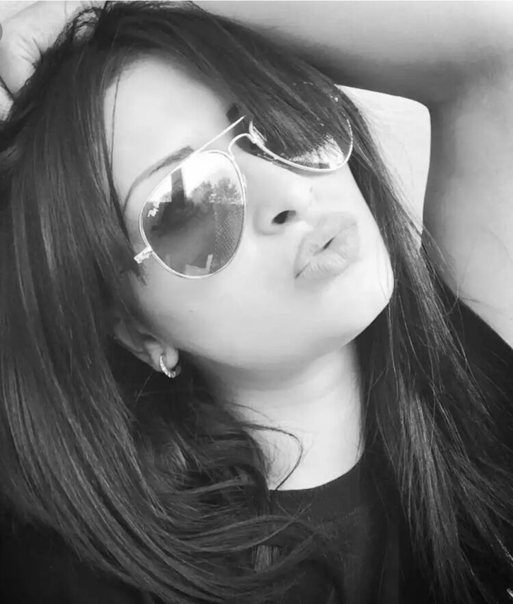  14421603  Mira, 38 ,    