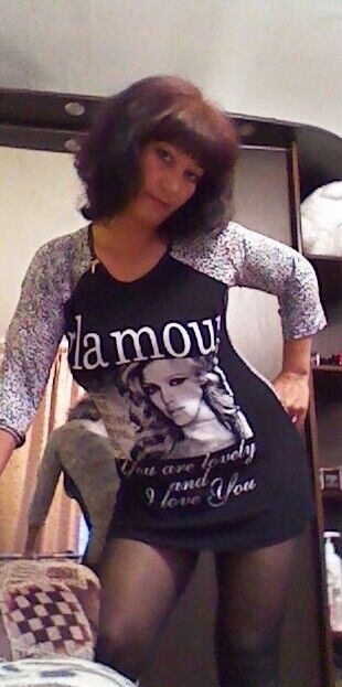  ,   Marina, 50 ,  