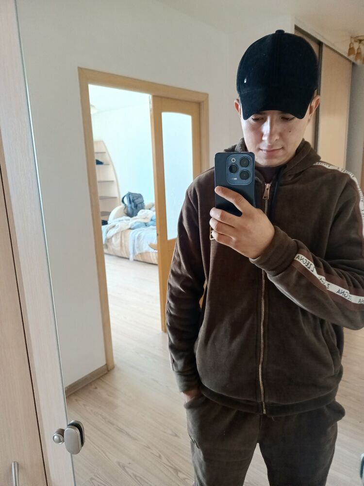  54140843  Timur, 23 ,    -