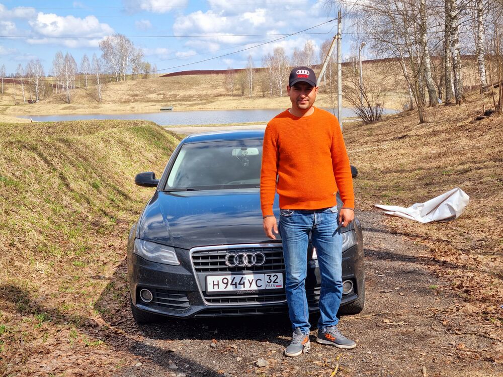  31278683  Makc, 29 ,    