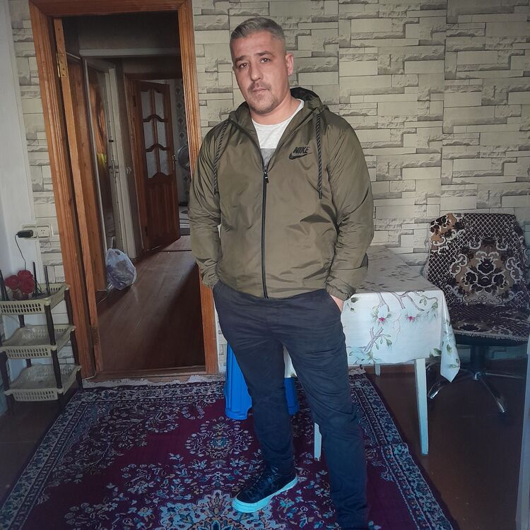  54458083  Kamran, 36 ,    