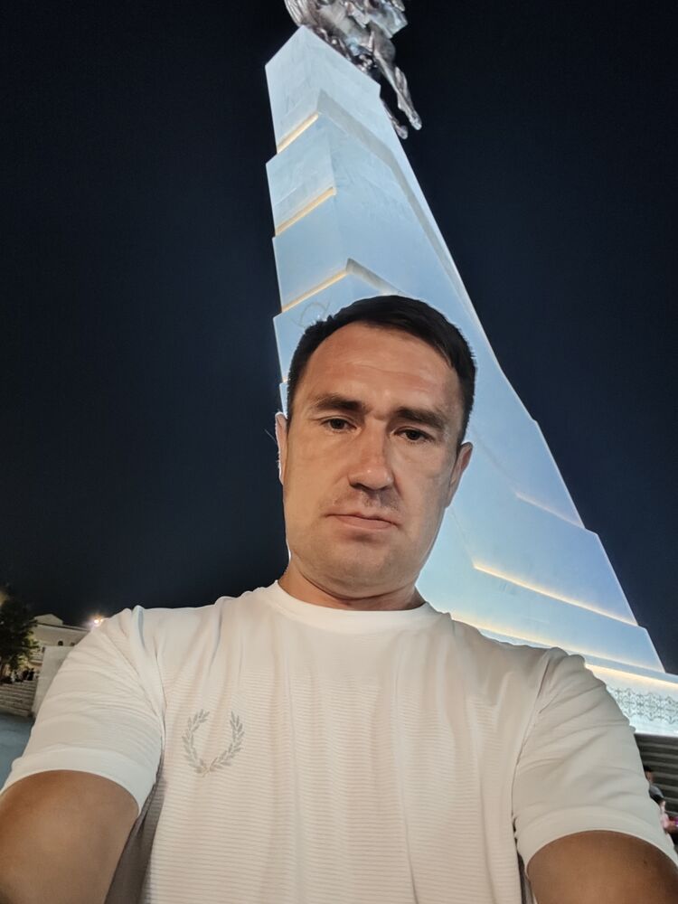  53285513  Petya, 41 ,    