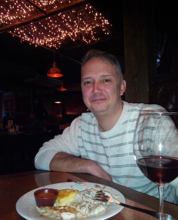  21944443  Richard, 61 ,    