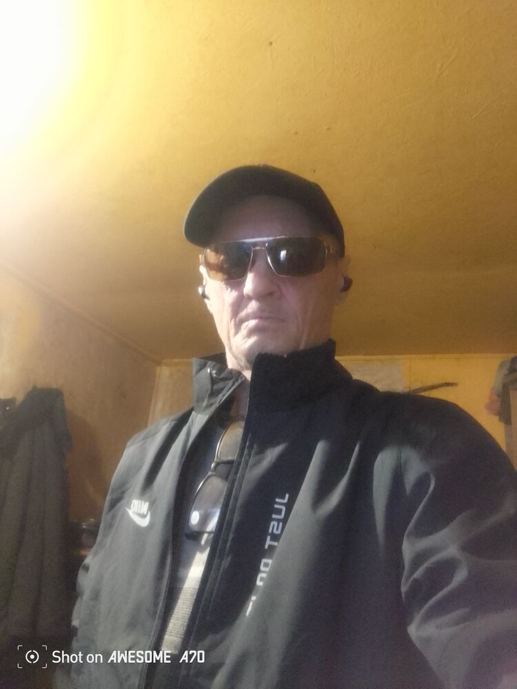  42283913  Sanj, 50 ,    