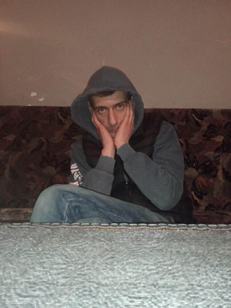  ,   Irakli, 40 ,   ,   