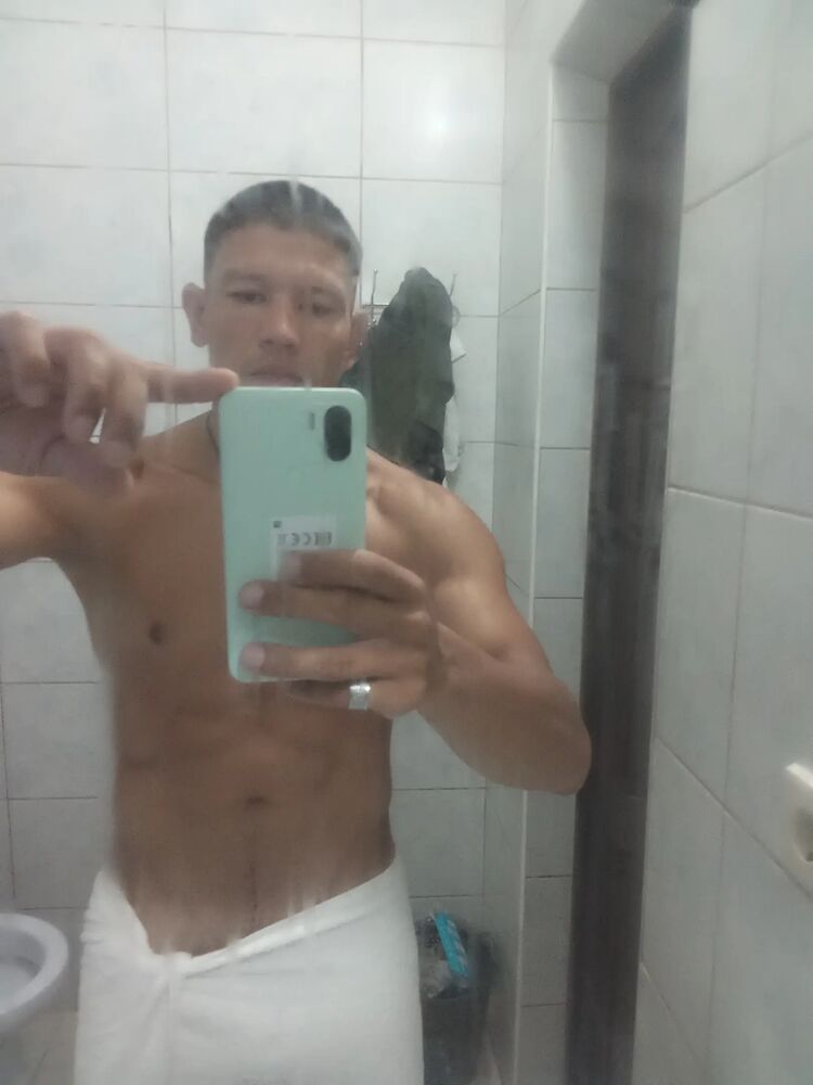  47323743  , 33 ,    