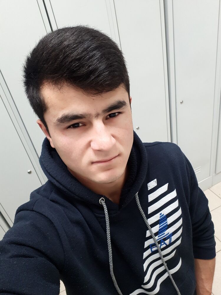  15320773  MAGA, 27 ,    