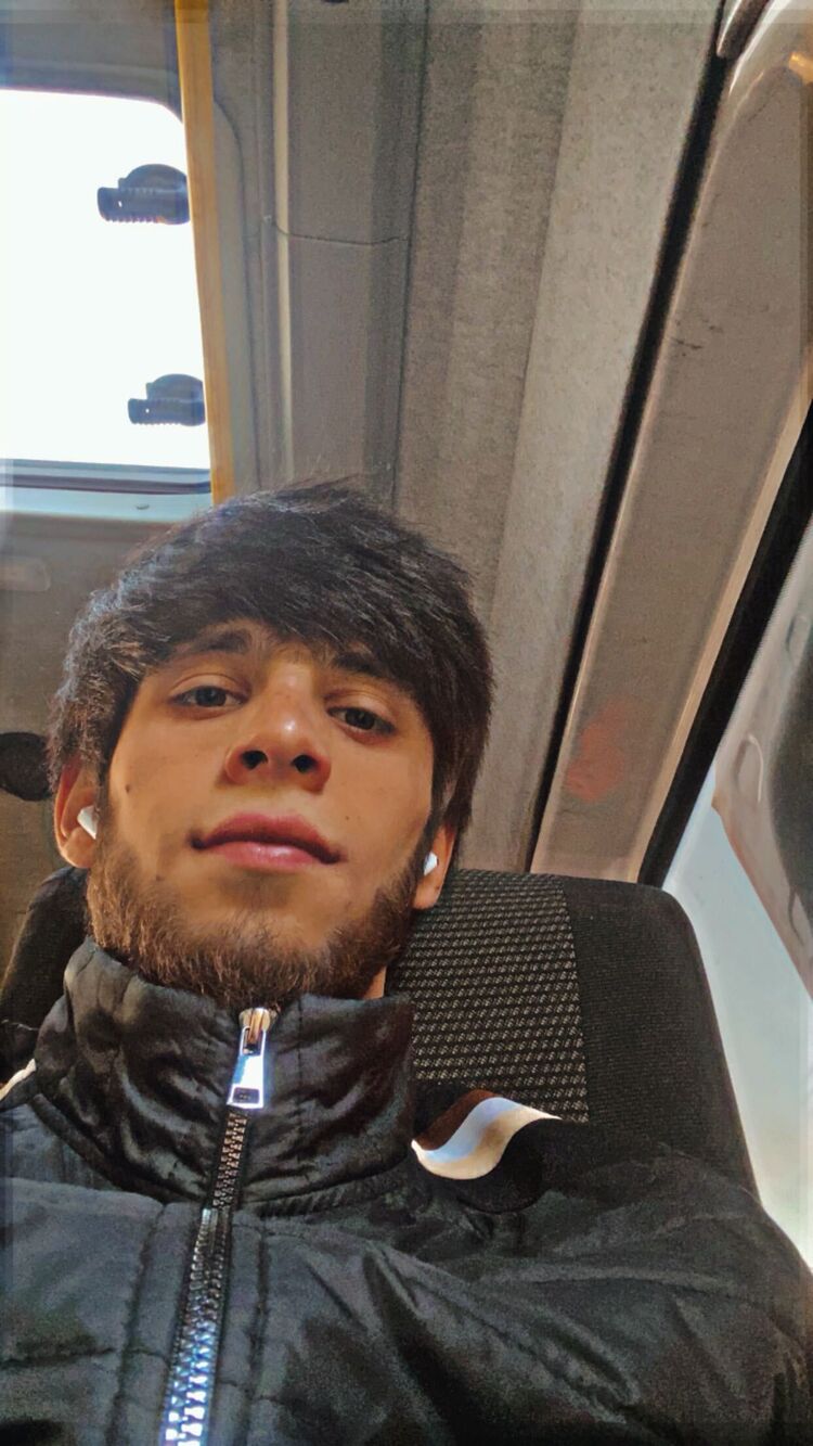  48445863  , 23 ,    