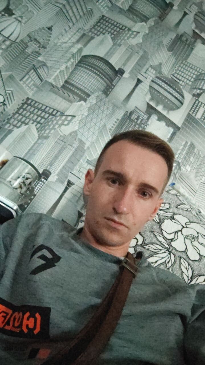  53058093  , 25 ,    -