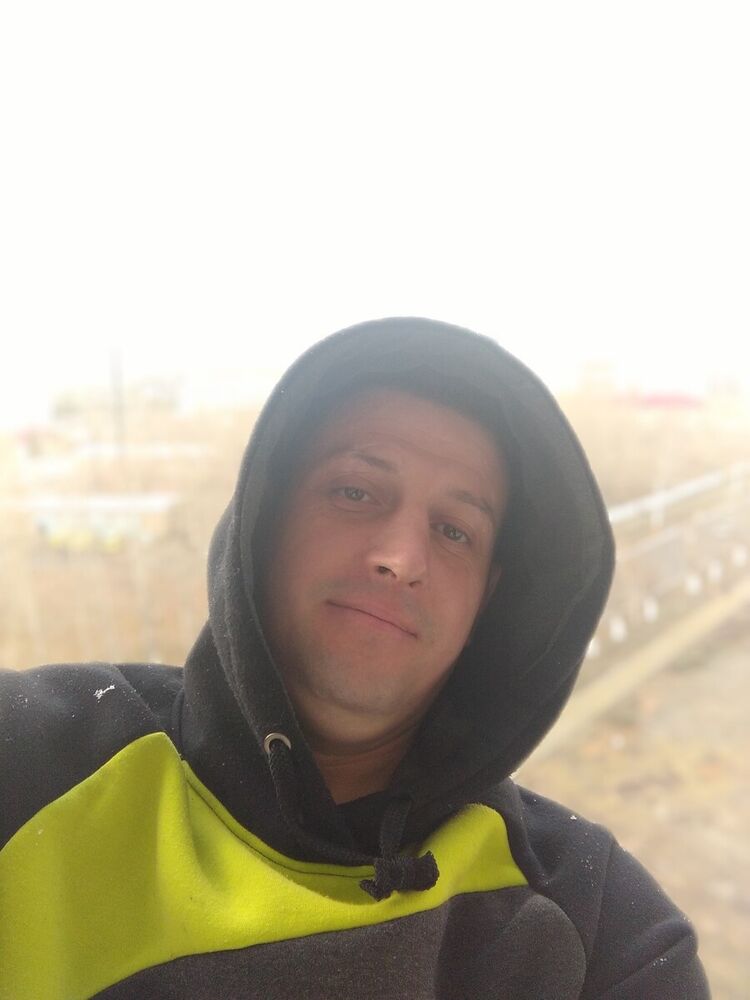  ,   Stas, 40 ,   ,   , c 