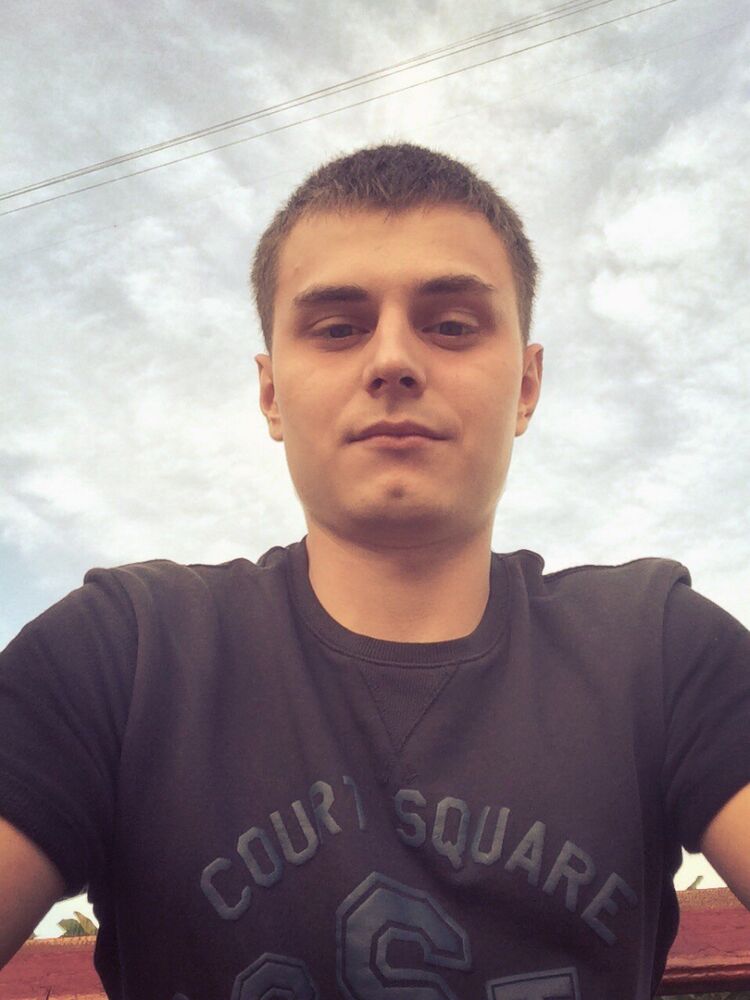  31419983  Oleg, 33 ,    