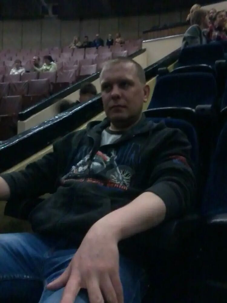  30358923  Dmitry, 42 ,    