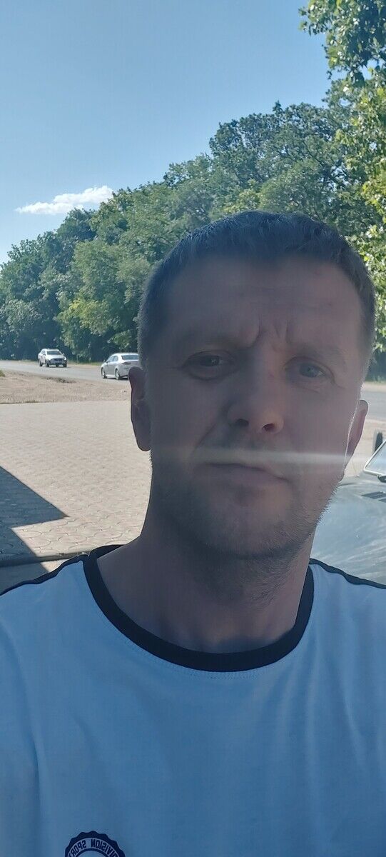  21408123  Sam, 40 ,    