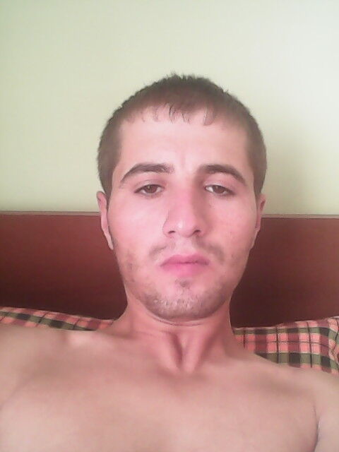  4746103  Armen, 38 ,    
