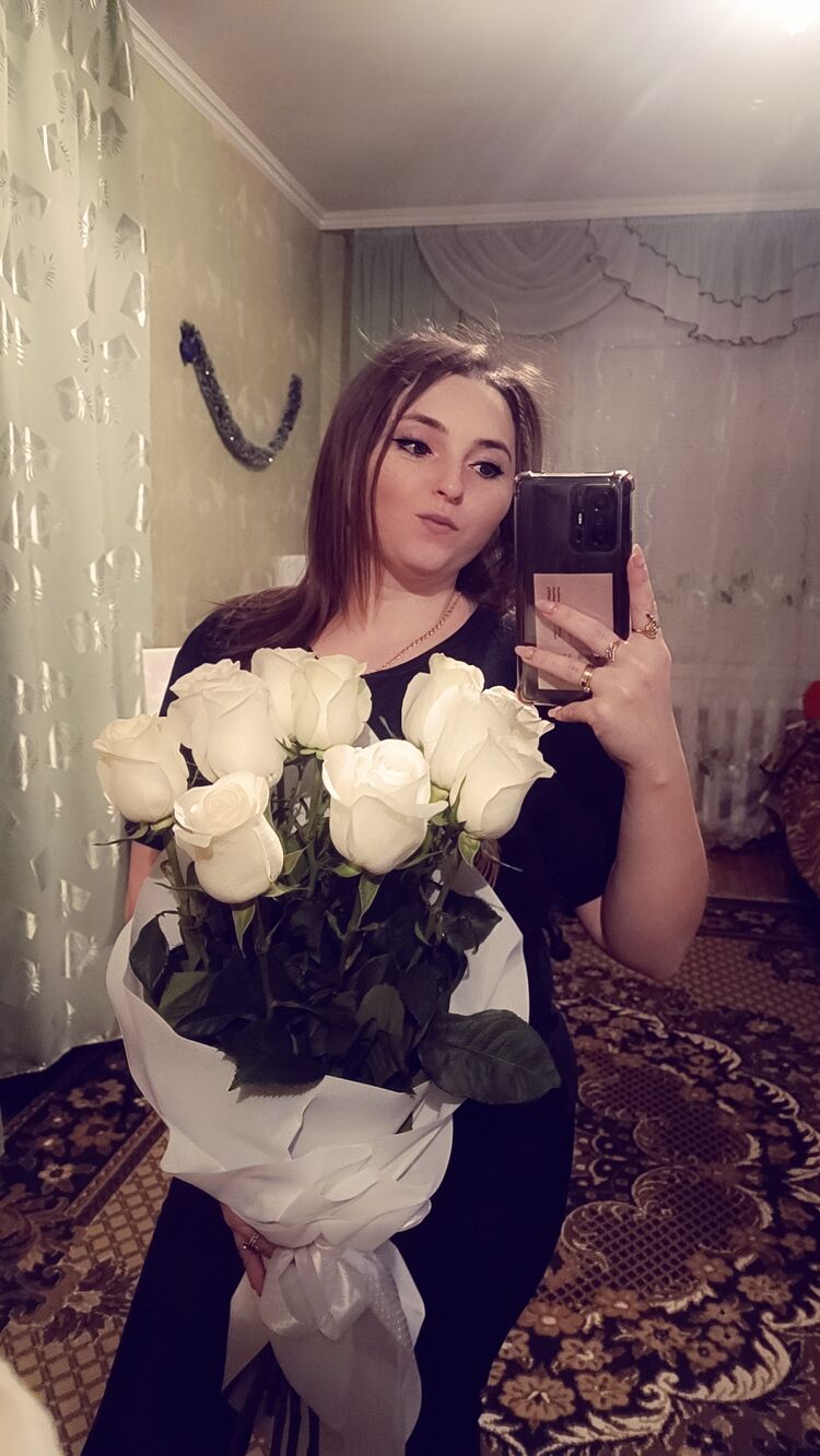  48253333  Olechka, 32 ,    