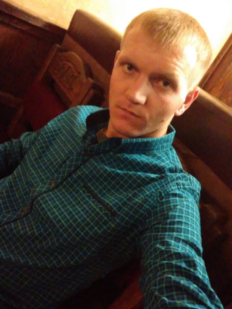  49609593  Nikolai, 29 ,    