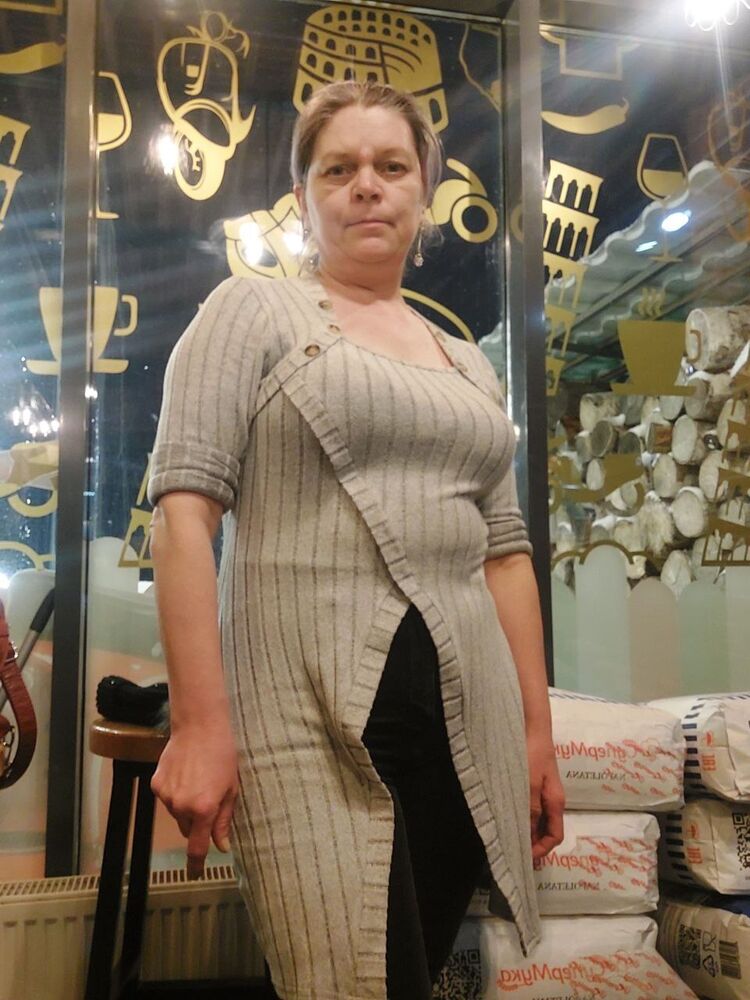  48983703  , 45 ,    -