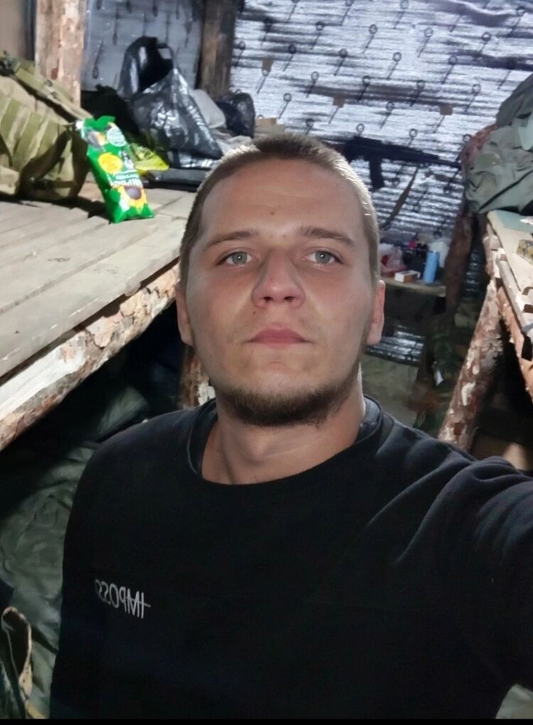  42203113  Ivan, 24 ,    