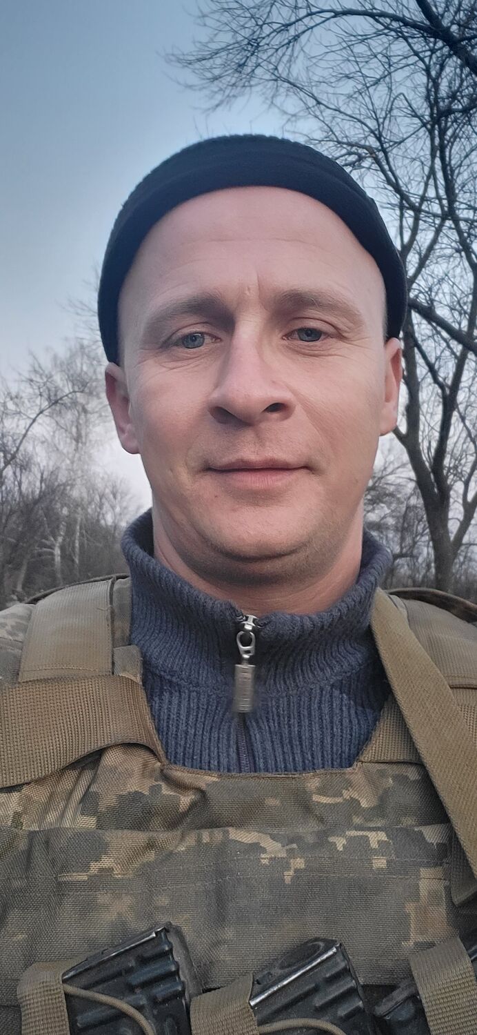  33256053  Slava, 43 ,    Dunkirk