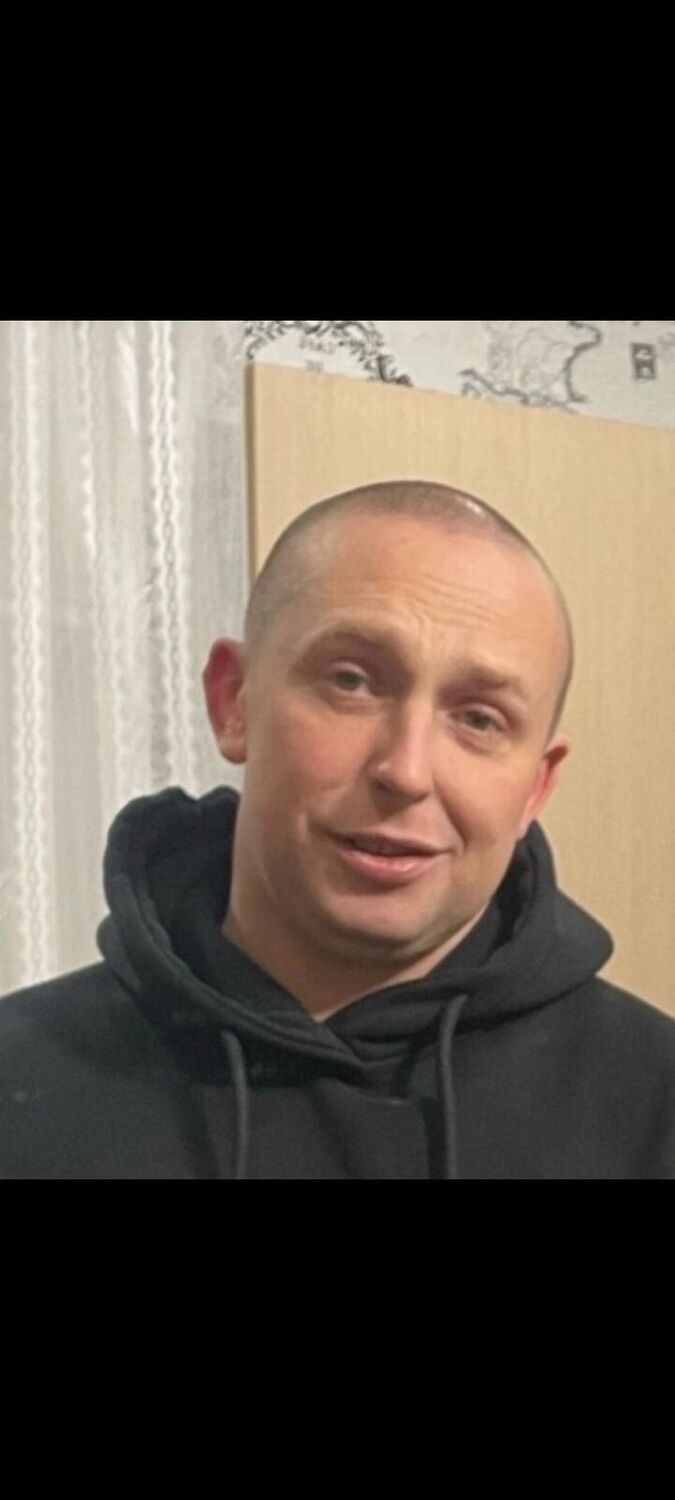  51208723  Oleg, 33 ,    